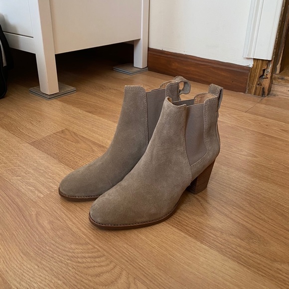 Madewell Shoes | Like New Madewell Regan Suede Boot | Color: Brown | Size: 6 | Alyssawu1's Closet